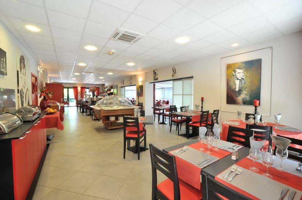 Hotel Au Relais De Trans Draguignan Exteriör bild